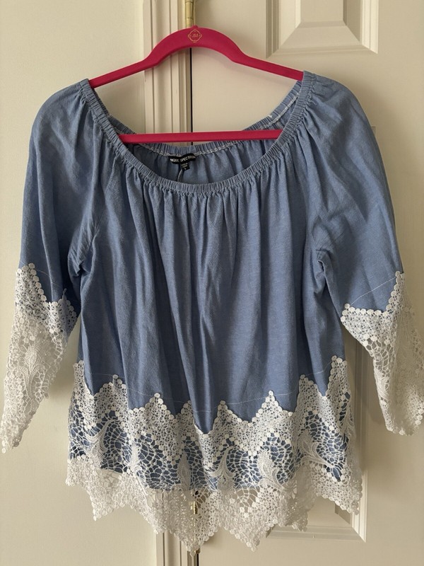 Unique Spectrum Womens Chambray Crochet Trim Top 3/4 Sleeve ~ Size Large