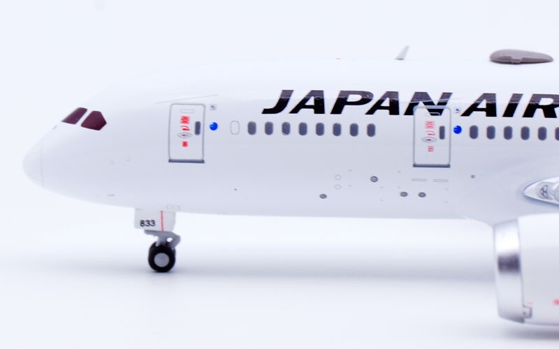 1:400 JC Wings Japan Airlines JAL Boeing B787-8 JA833J