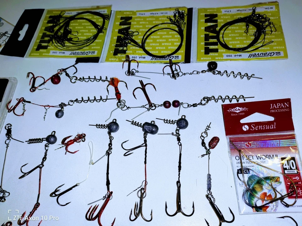 Große Raubfischset +  Fertiegmontage +  Vorfachen + Gigkopfen + Offsethaken - Bild 3 von 3