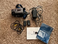 Sony Handycam CCD-TR517 8mm Nightshot Camcorder Video 8 Playback only