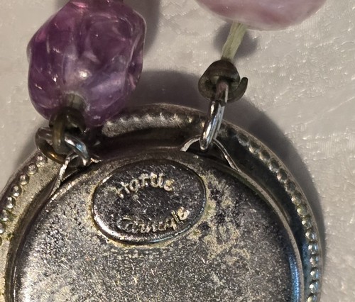 SOMBRERO CARNEGIE FIRMADO DE COLECCIÓN DOBLE HEBRA DE CUENTAS DE COLORES CON GRANDES DIAMANTES DE IMITACIÓN - Imagen 9 de 23