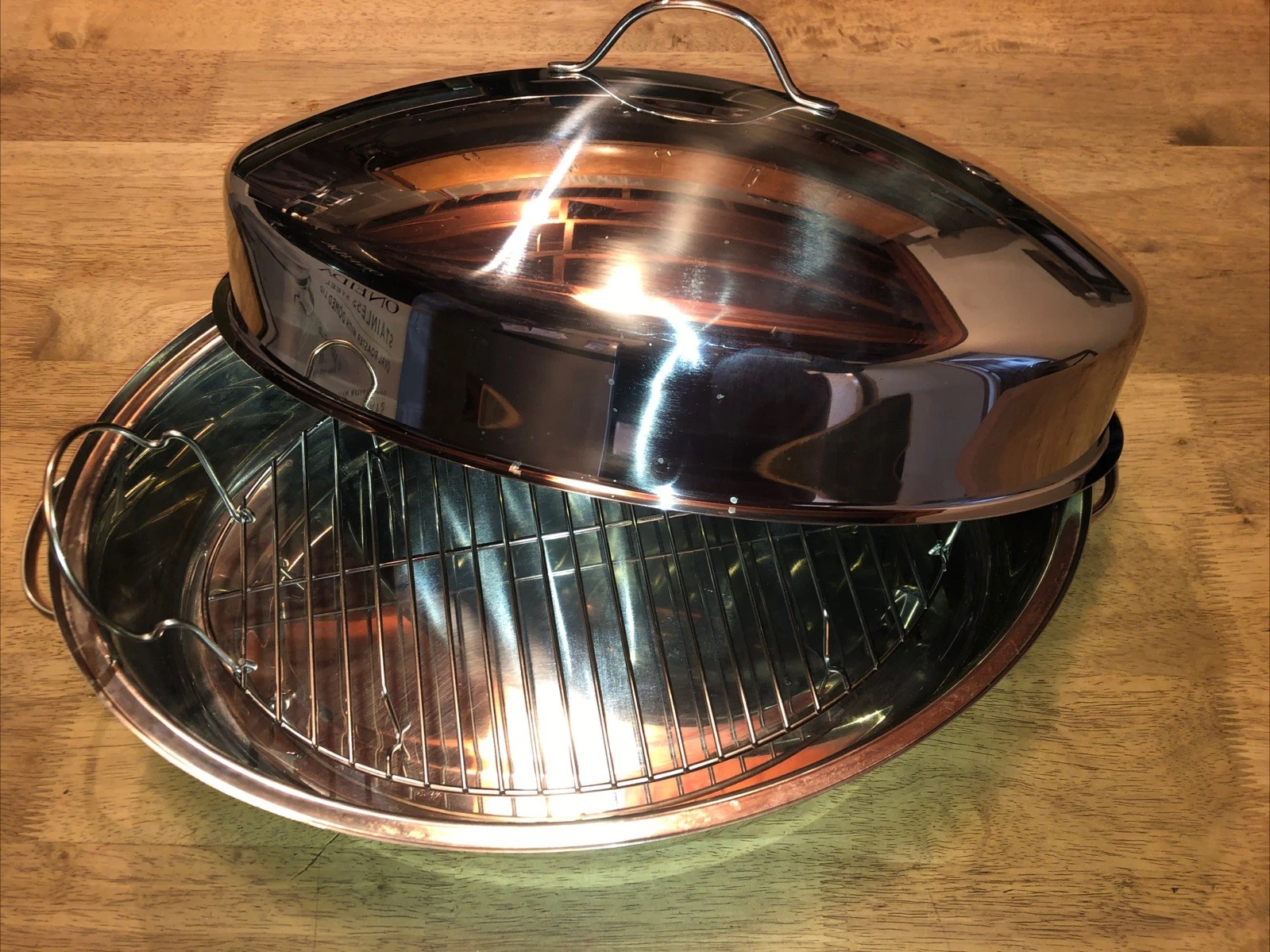 Oneida Stainless Steel Oval Roaster Pan w/Rack & Lid