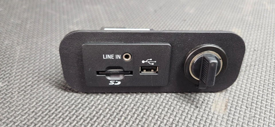 2015-2017 Ford Mustang GT Face Plate, Screen, Radio SET - Sync 2 - OEM - Image 3 of 4