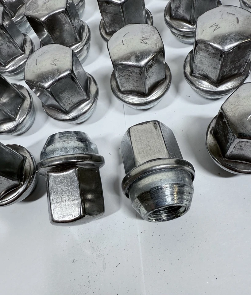 32) RAM 2500 3500 ЗАВОДСКОЙ OEM 2013-2025 ИЗ НЕРЖАВЕЮЩЕЙ СТАЛИ ЗАЖИМНЫЕ ГАЙКИ 6509422AA - Изображение 3 из 3