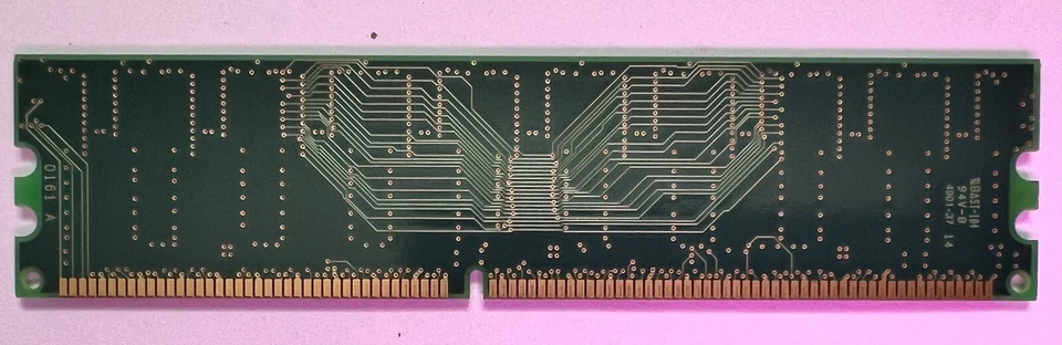 MT8VDDT1664AG-265B1 128MB DDR 266MHz CL2.5 Desktop Memory  - Image 2 of 2