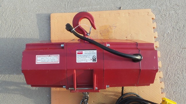 Dayton H3 Electric Chain Hoist 2000 LB 20ft Lift 115 Volt 16 FPM 1 Ton