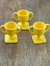 My Little Pony Show Stable G1 Vintage 3 Trophies Trophy Cups M-3562 Yellow MLP