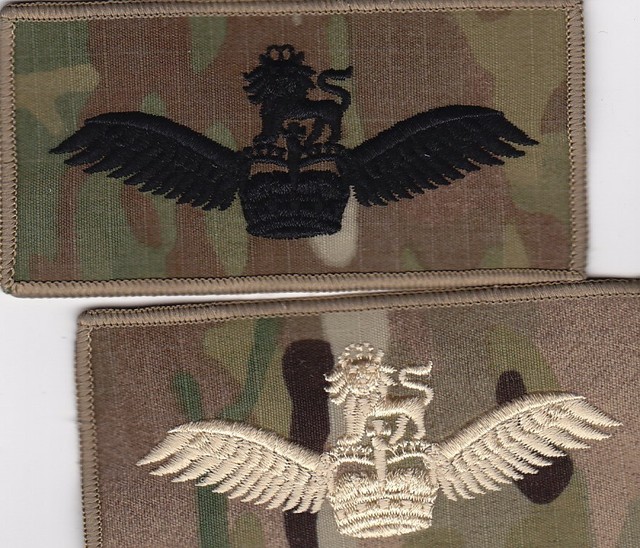 Mostrina Da Paracadutista Ufficiale Nera In Tessuto Multicam MTP - Per Applicazione Su Camicia