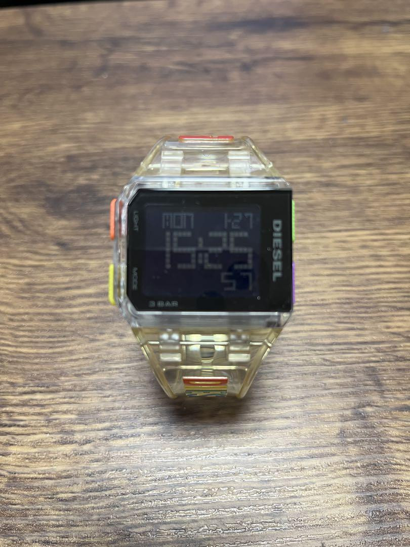 Diesel Chopped DZ-1935 Digital Watch Nylon Case White Diesel Chopped DZ-1935 Digital Watch Nylon Case White