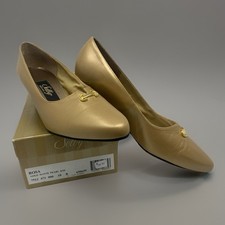 SELBY Vintage ROSA Gold Pearl SZ 710 B HEELS IN BOX Never Worn