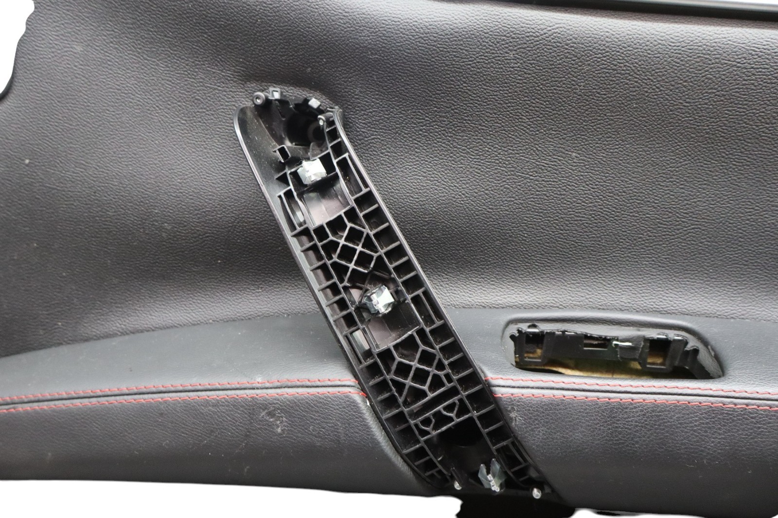 14-17 Maserati Ghibli Front Right Side Interior Door Panel Assembly Black OEM