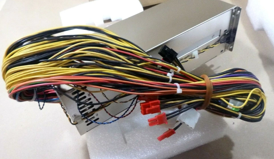 EMACS Zippy M1W2-5E00V3V, 2U Redundant Form ,1400W Gold 80 Power Supply - Image 2 of 4