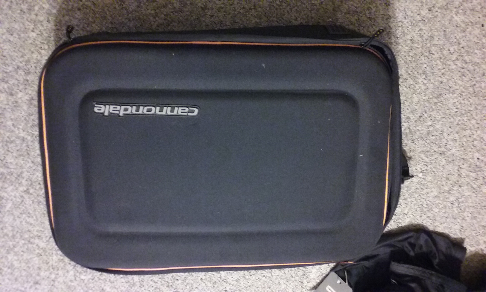 CANNONDALE STEM DUAL SIDED DISPLAY TRAVEL CASE No inserts. Great for gear.