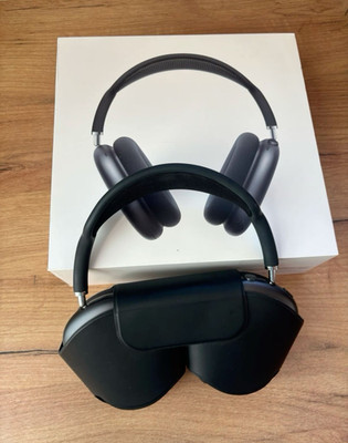 Apple AirPods Max Black Over-Ear Wireless Bluetooth USB-C ANC w/ Smart Case