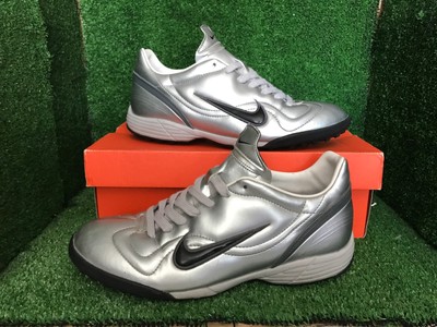 nike r9 silver