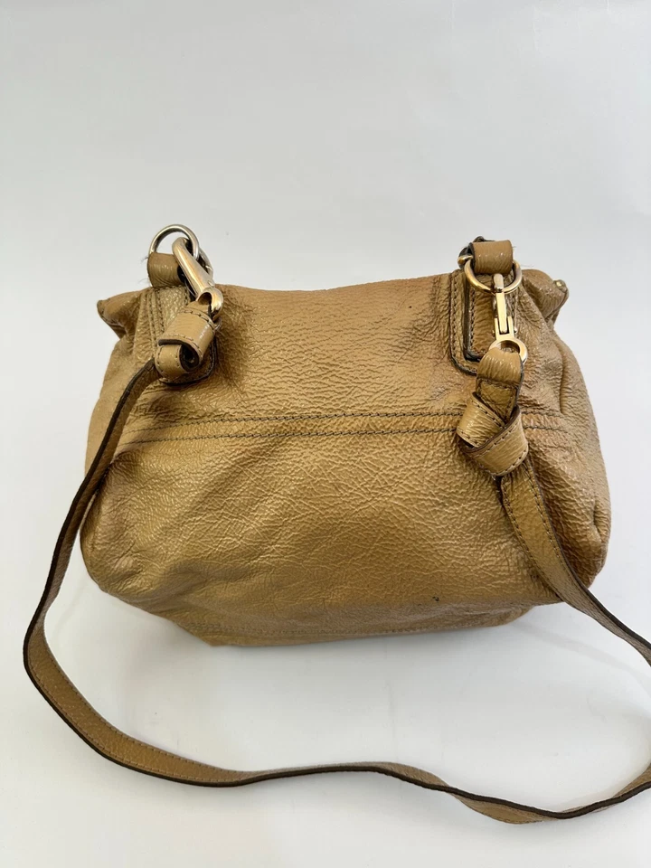 Givenchy бежевый искусственно состаренный лакированная кожа Pandora мини сумка-планшет - Изображение 3 из 4