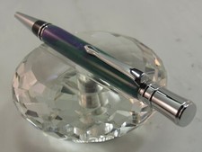 GORGEOUS HIGH QUALITY HANDMADE EXECUTIVE GREEN AND PURPLE ACRYLIC TWIST BALL POI