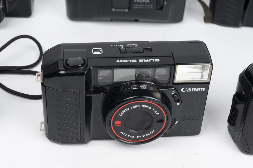 Lote de cámaras compactas canon para piezas ( no funcionan) - Imagen 3 de 4