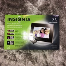 NEW Insignia - 7" Widescreen LCD Digital Photo Frame - Black NS-DPF0712G