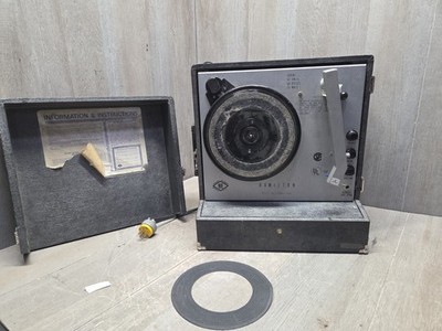 Vintage Hamilton Electronics Portable Record Player Model 922 Works GREAT