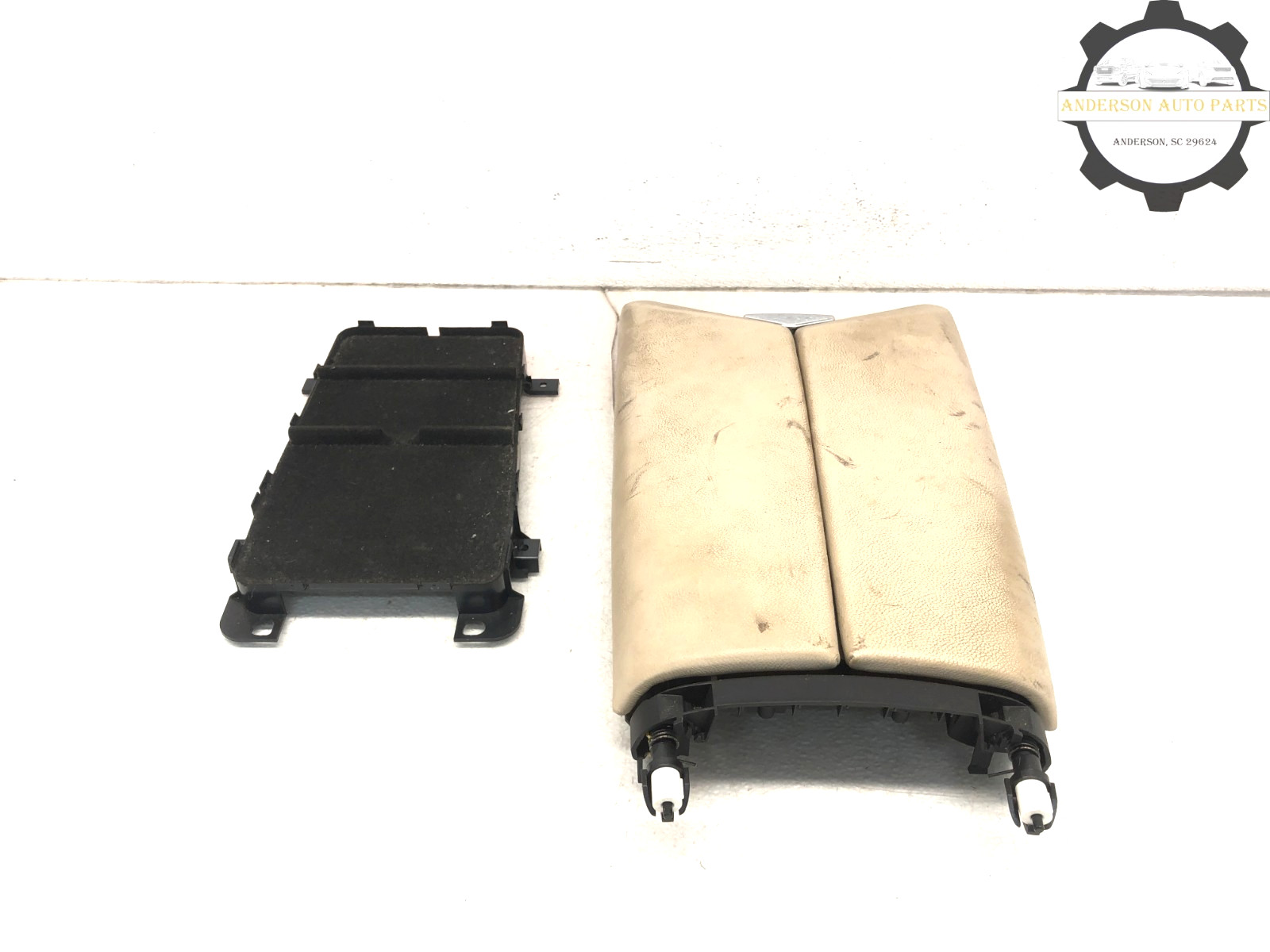 2014-2021 MASERATI QUATTROPORTE CENTER CONSOLE ARMREST STORAGE LID OEM #NOTE