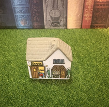 Wade Whimsey-on-Why  Village Building -Whimsey Service Station #11, Set two-1981
