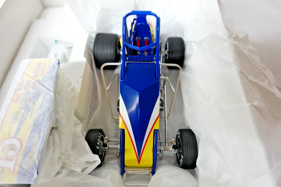 GMP 7313 Donny Schatz Motorsports Cast Sprint Car #15  1:25 Scale - Image 3 of 4