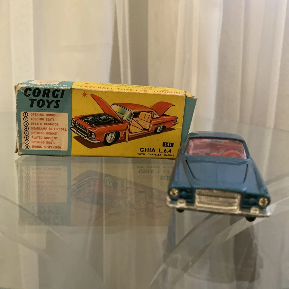 Corgi toys 241 Ghia L.6.4 with Chrysler Engine Original With Box Excellent Rare! - Image 4 of 4