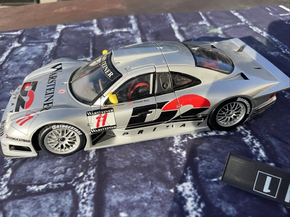 Mercedes-Benz CLK-Class 1:18 Contemporary Manufacture Diecast Cars