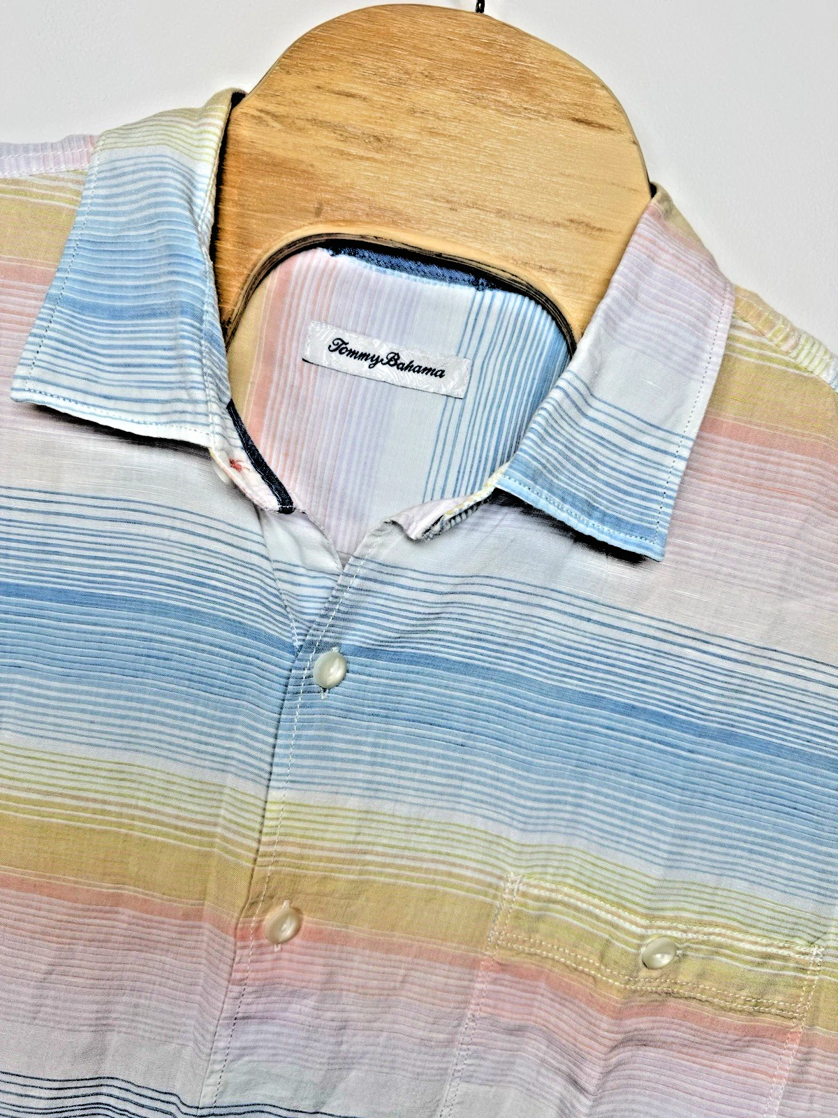 Tommy Bahama Men's XL Colorful Striped Linen Blend Short Sleeve Button Up Shirt
