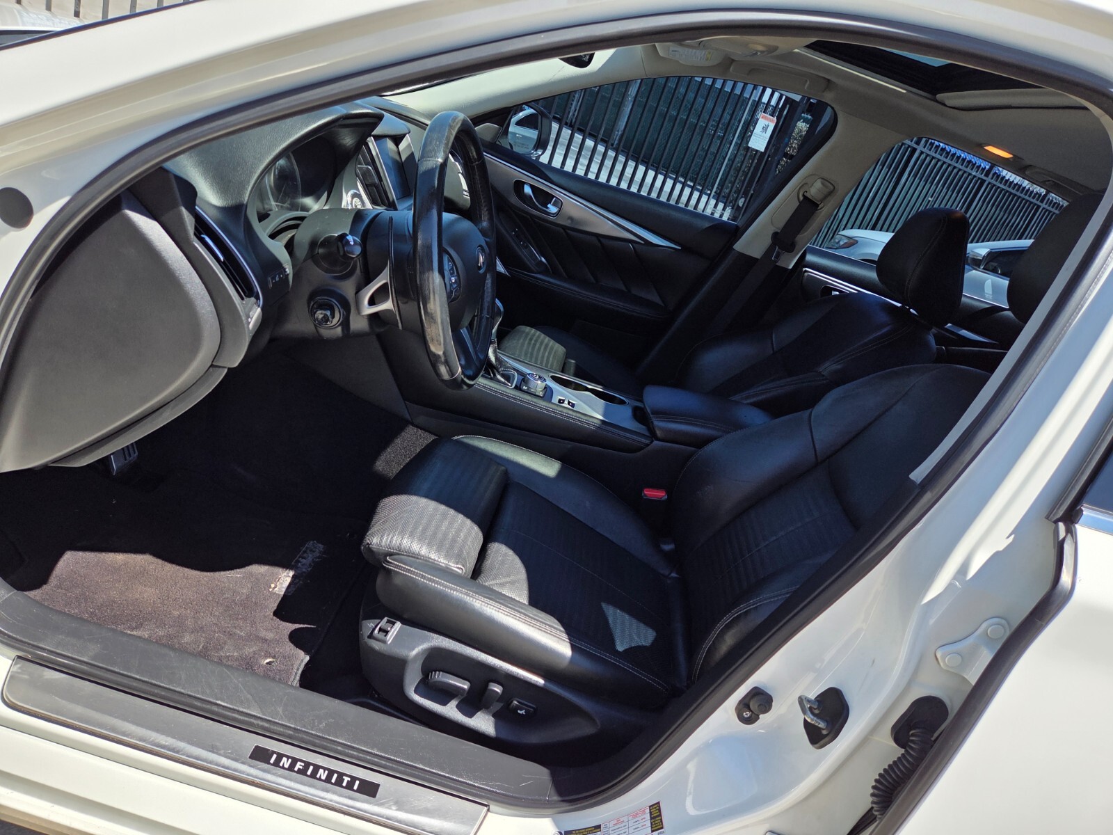 Infiniti Q50 - Image 11