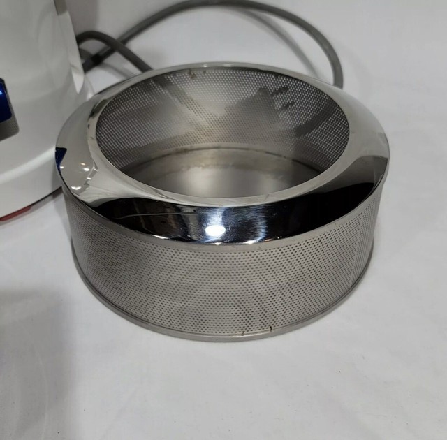 Olympic OMEGA Fruit and Vegetable Centrifugal Juicer Model 1000 for