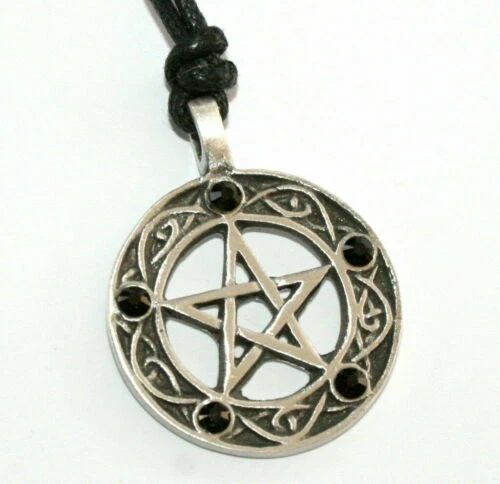 Collane e pendagli di bigiotteria neri di pietra principale cristallo