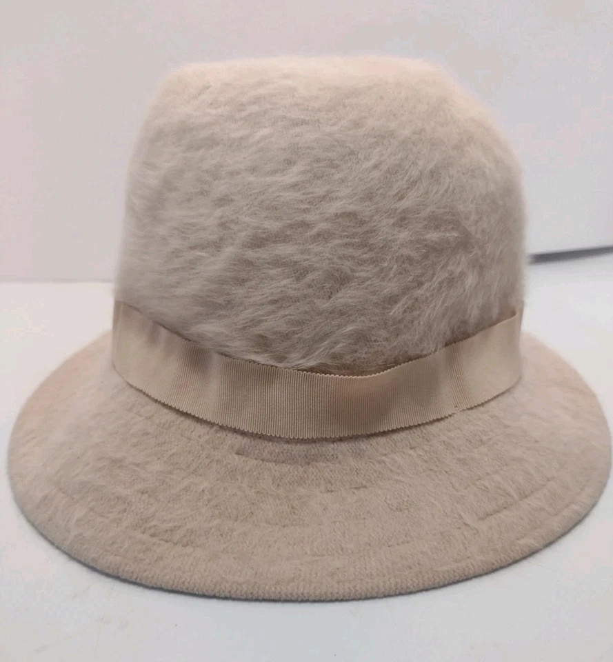 Vintage Kangol Furgora Wide Brim Hat Made in England Beige Plush 20.5” - Image 4 of 4