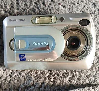 Silver Fujifilm Finepix A607 3x Optical Zoom Compact Camera AA Parts
