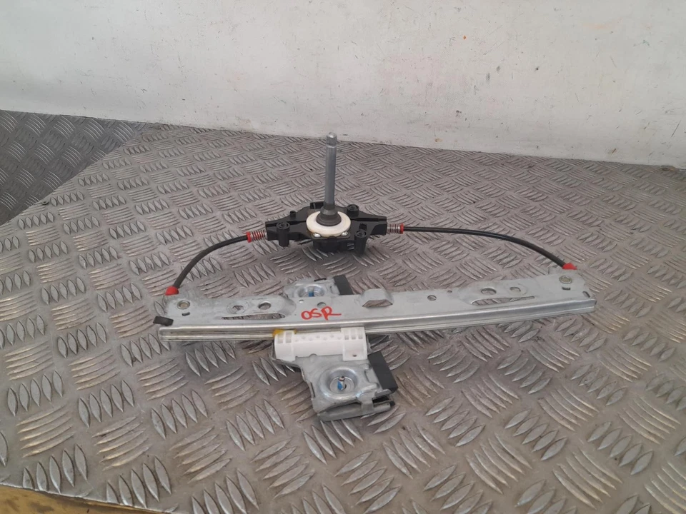 Regulador de ventana manual trasero derecho Ford Fiesta 2008-2014 O/S 8A61A27000 Foto 3 de 4