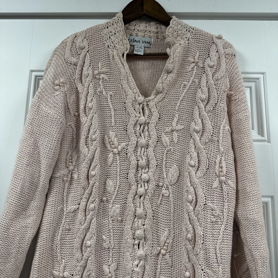 Cárdigan suéter vintage Celina Yang para mujer rosa con botones floral con cuentas talla 1X Foto 2 de 4