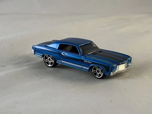 Hot Wheels 1970 Monte Carlo 2013 Muscle Mania Blue PR5s