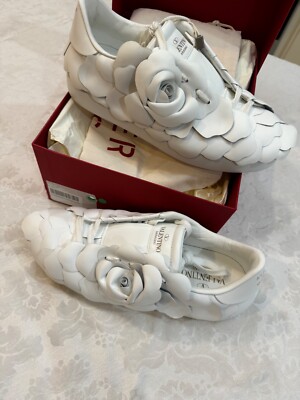 New with box Valentino Garavani Leather Sneakers  Ladies' White Atelier rose