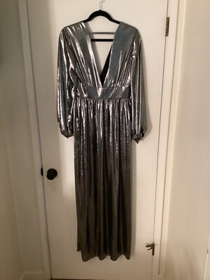 Women NWT "Gianni Bini" Metallic silver, long sleeves, long dress. Size 4 |  eBay
