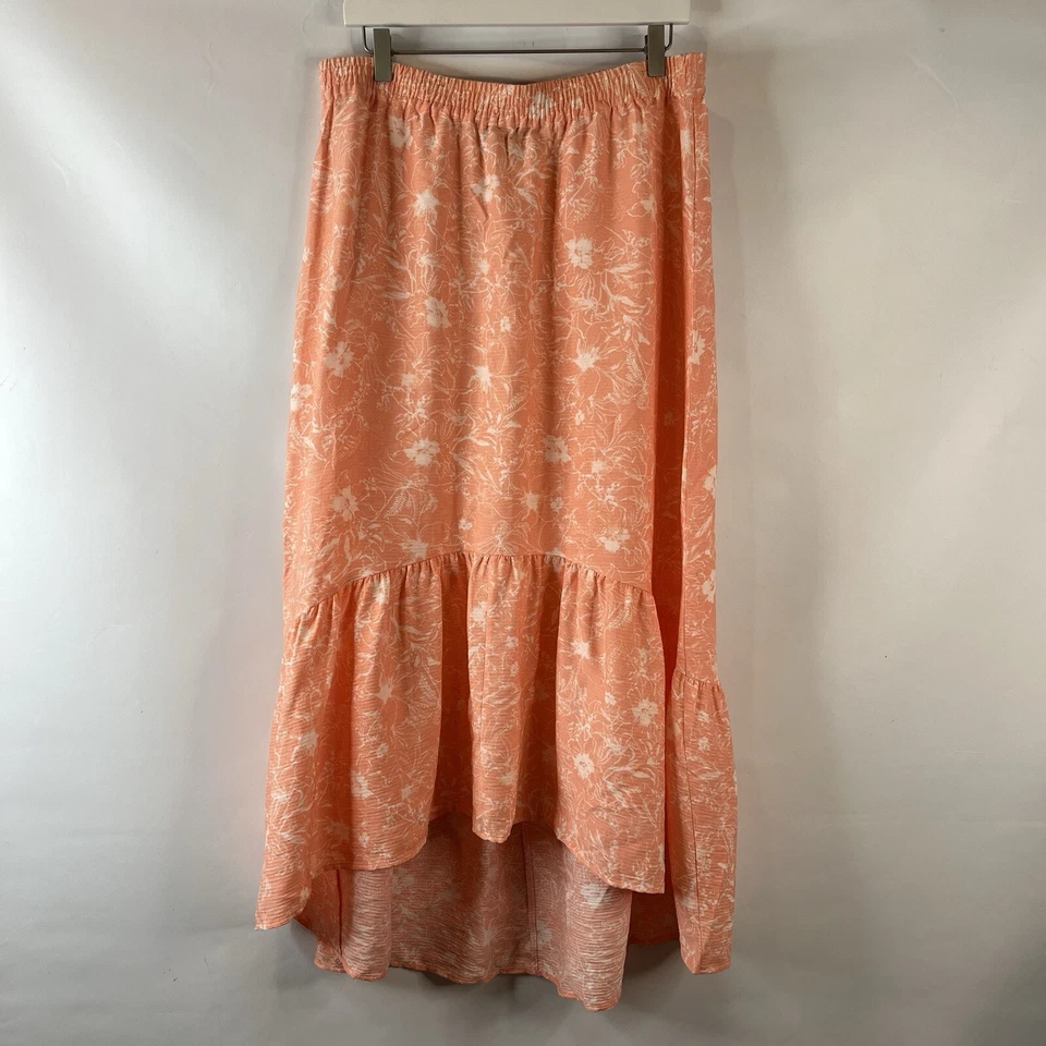 Maxi falda INC International Concepts para mujer talla grande rosa floral dobladillo alto bajo Foto 2 de 4