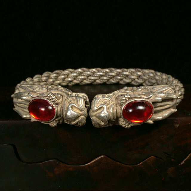 Collectible Chinese Ruby Tibet Silver Handwork Auspicious Dragon Bracelet