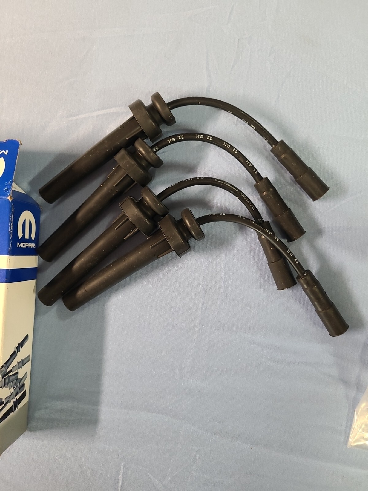 NEW OEM GENUINE MOPAR SPARK PLUG WIRE SET 05018394AG,DODGE,JEEP