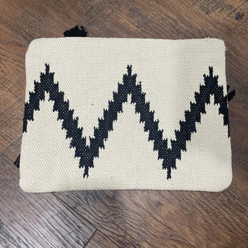 Mud Pie Clutch oder Kosmetiktasche creme mit schwarzen Quasten Reißverschluss Handtasche Tasche - Bild 2 von 3