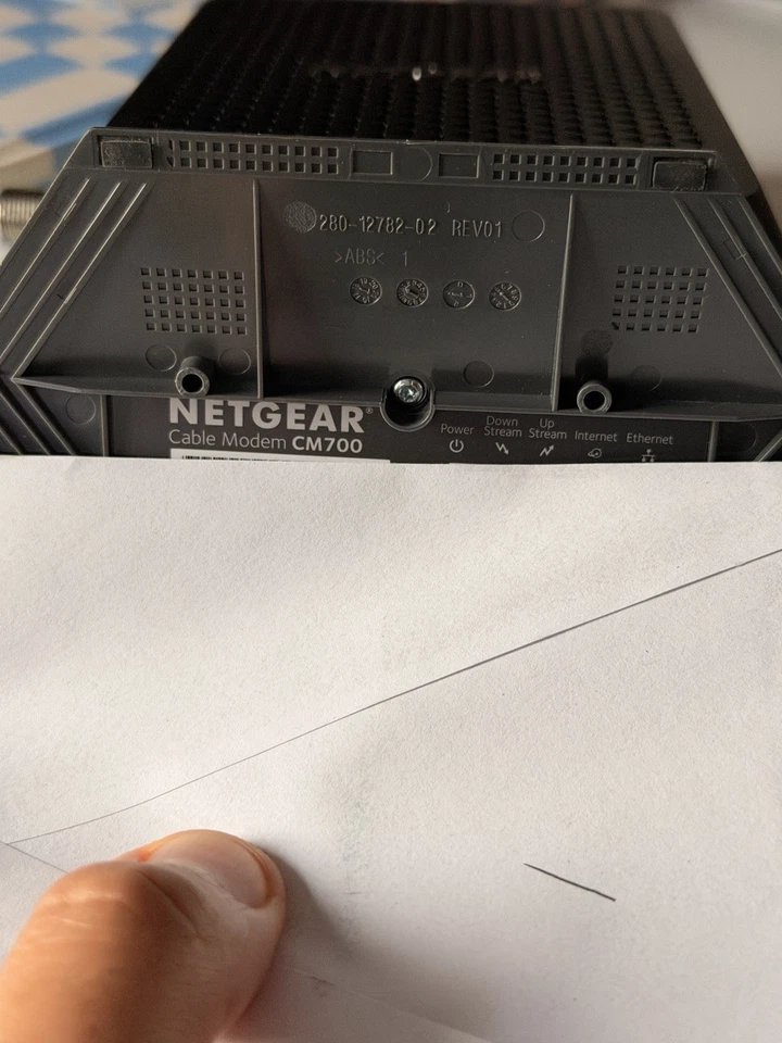 NETGEAR CM700 Cable Modem 800Mbps DOCSIS 3.0 Black - Image 4 of 4