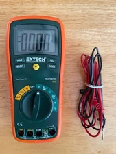 Mint Condition Extech Instruments 420 Multimeter Meter 1000V