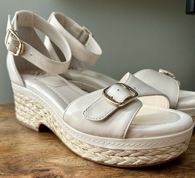 Vince Camuto Adjustable Wedge Sandals Shoes Meterry Coconut White NEW 7.5 W Wide