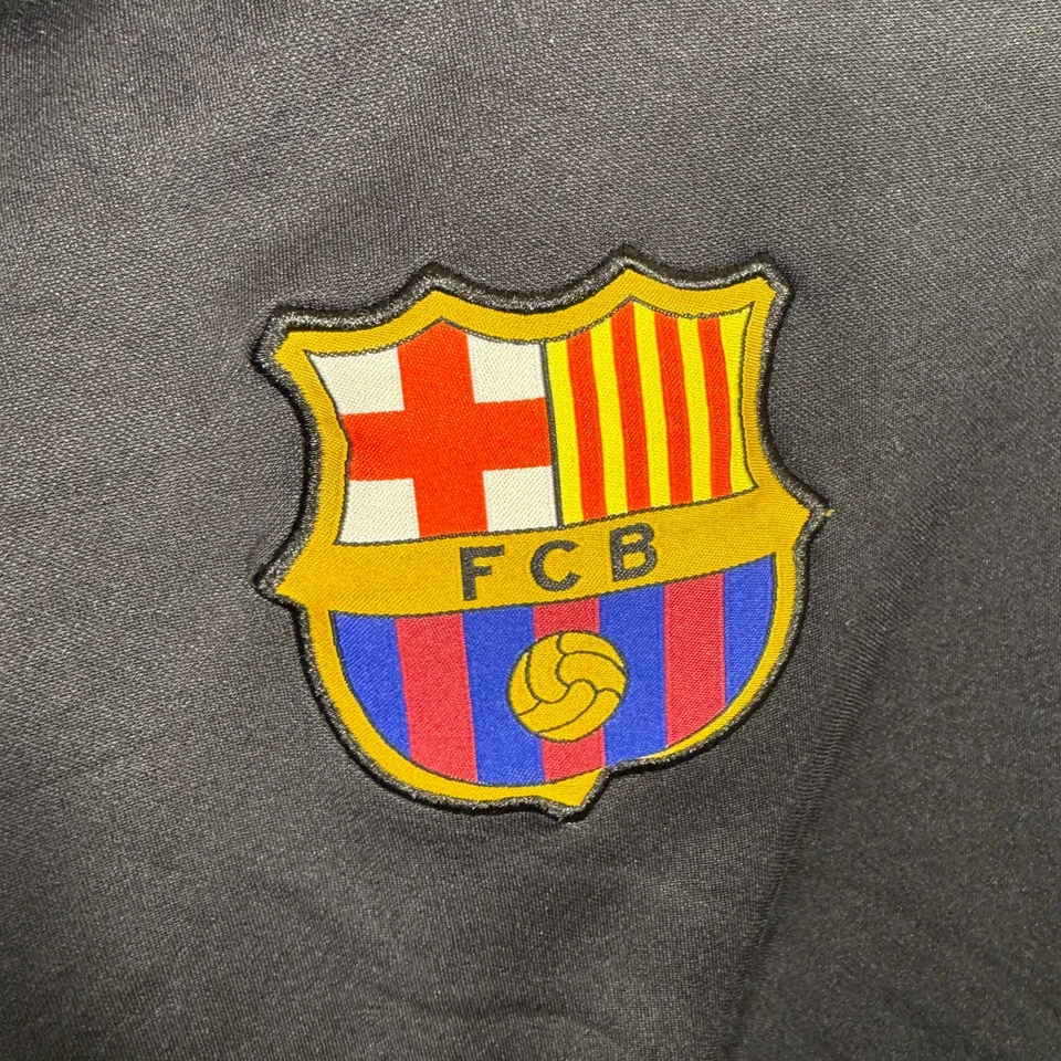 Suéter Foodie FC Barcelona Hombre Mediano Negro Manga Larga Mercancía Oficial  Foto 4 de 4