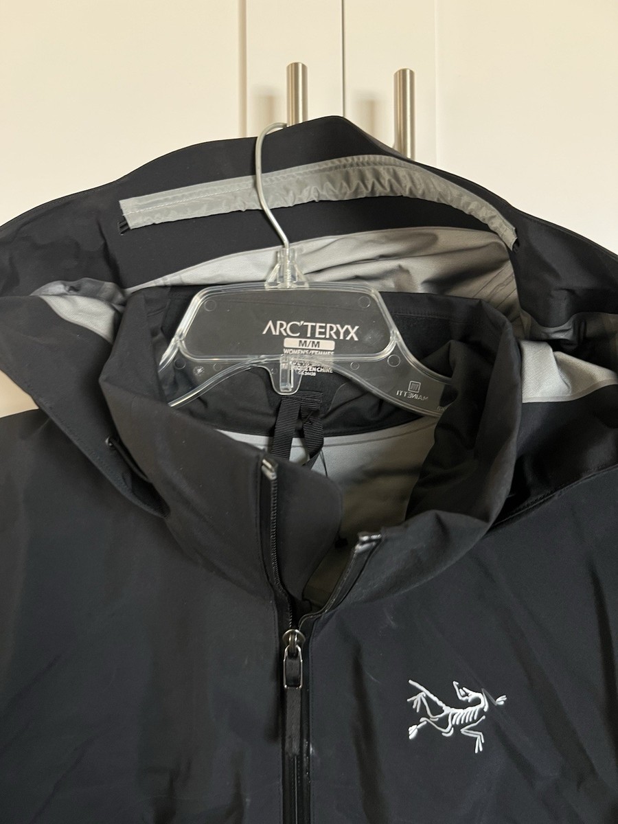 Arc'teryx Woman's Gore-Tex Rain Jacket Shell Coat size M | eBay