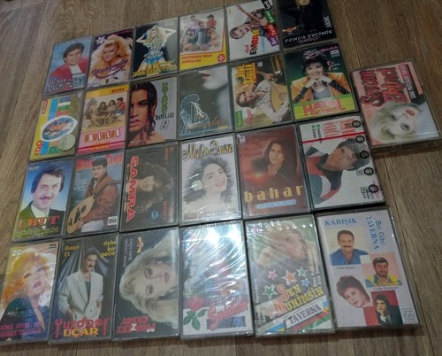 Turkish karisik 25x Original Cassettes lot